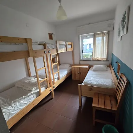 Hostel Wax *