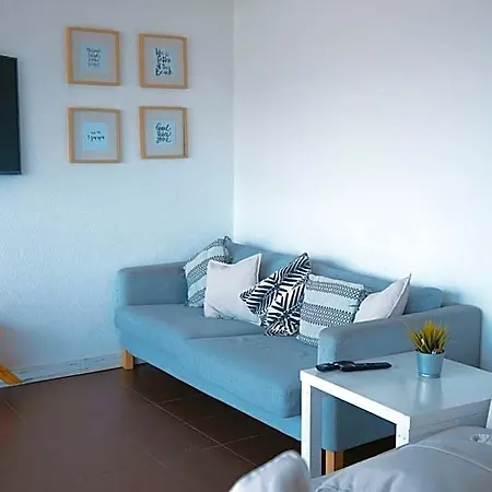 Hostel Wax Φάρο